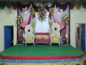 Wedding Hall Decoration with gerbera kamani